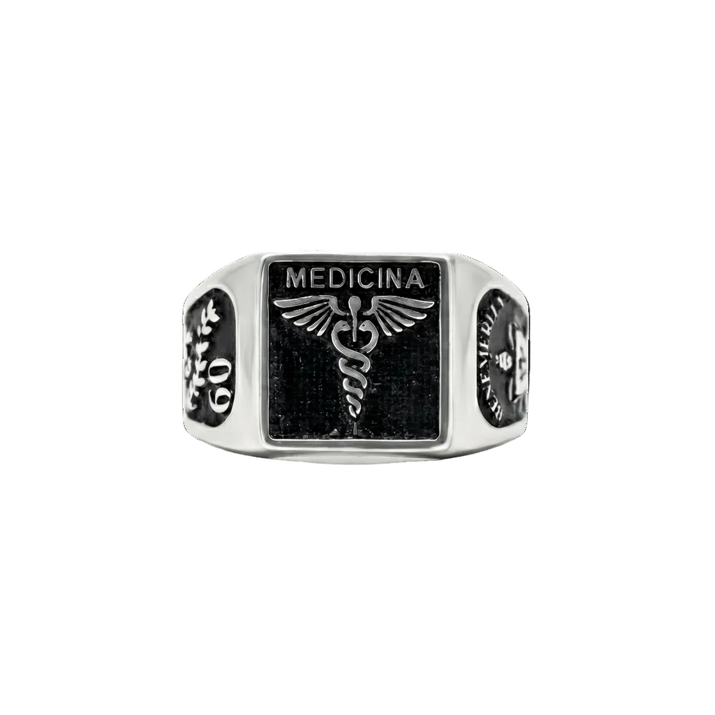 Anillo de Graduación Cuadrado Clásico