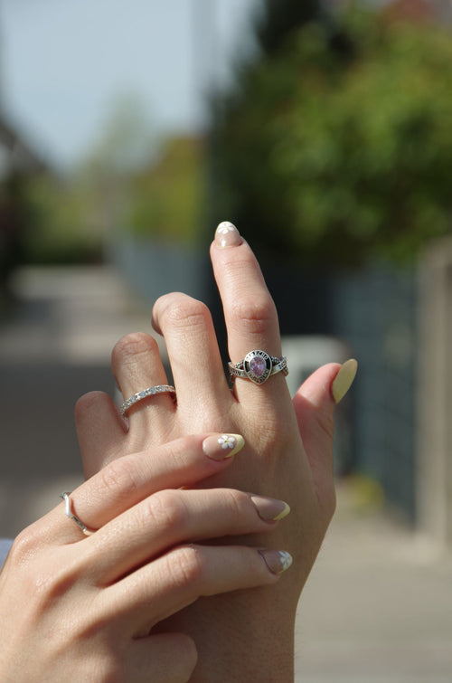 Alba -Anillo de Graduación
